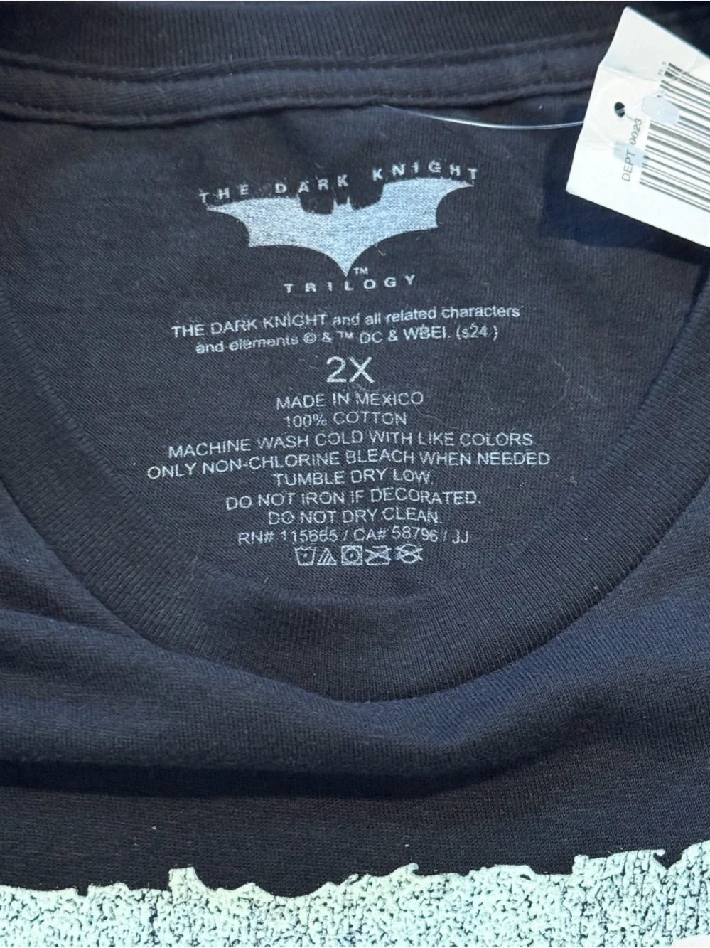 DC joker Batman Black Short Sleeve Tee with White and Red Graphic Face 2x